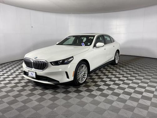 2024 BMW 530 i xDrive