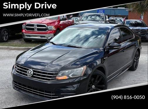 Deep Black Pearl 2017 Volkswagen Passat 1.8T R-Line w/Comfort
