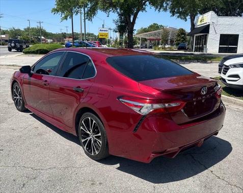 2018 Toyota Camry SE