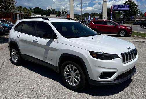 2022 Jeep Cherokee Latitude Lux