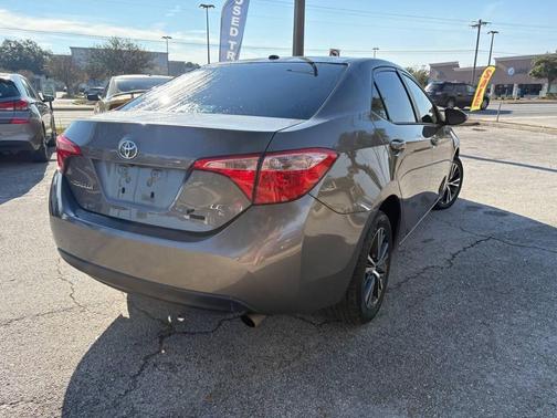 2018 Toyota Corolla LE