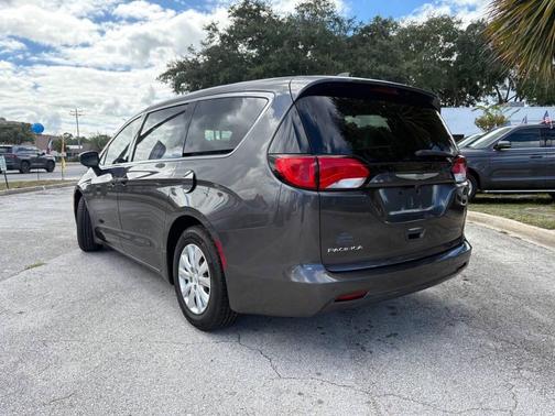 2018 Chrysler Pacifica L