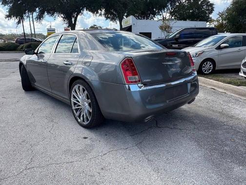 2012 Chrysler 300 S