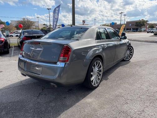 2012 Chrysler 300 S