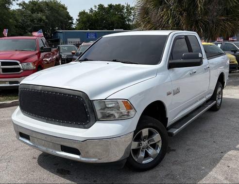 Bright White Clearcoat 2015 RAM 1500 SLT
