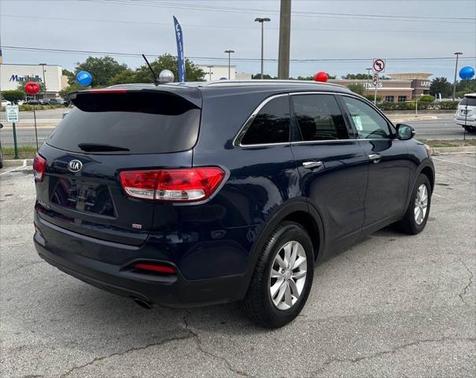 2016 Kia Sorento LX