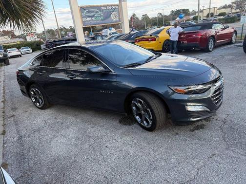 2021 Chevrolet Malibu FWD LT