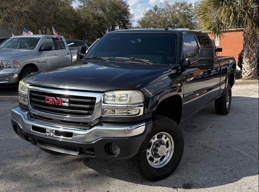 2004 GMC Sierra 2500 SLT H/D Crew Cab