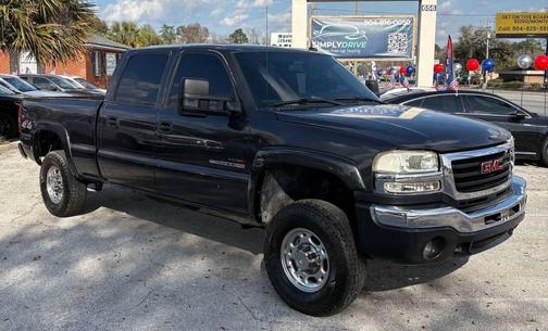 2004 GMC Sierra 2500 SLT H/D Crew Cab