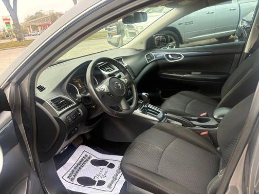 2019 Nissan Sentra SR