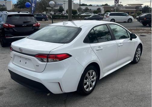 2025 Toyota Corolla LE