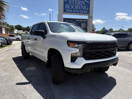 Summit White 2022 Chevrolet Silverado 1500 WT