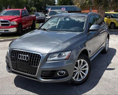 Daytona Gray Pearl Effect 2016 Audi Q5 2.0T Premium Plus