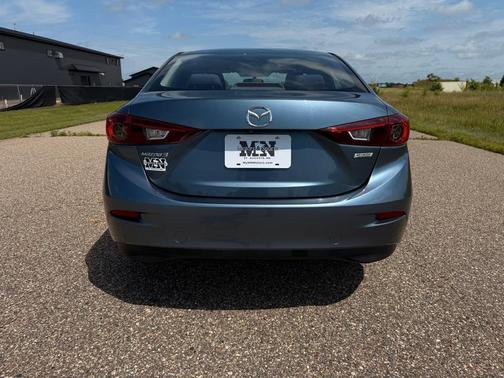 2016 Mazda Mazda3 i Sport