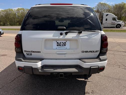 White 2002 Chevrolet Trailblazer