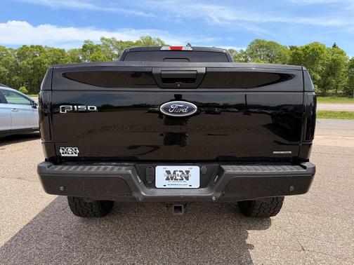 Black 2016 Ford F-150 XLT