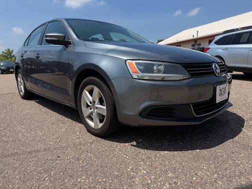 Gray 2013 Volkswagen Jetta TDI