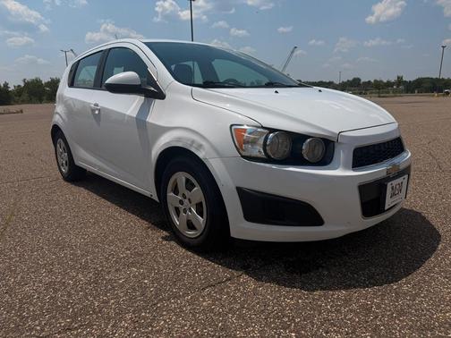 2014 Chevrolet Sonic LS