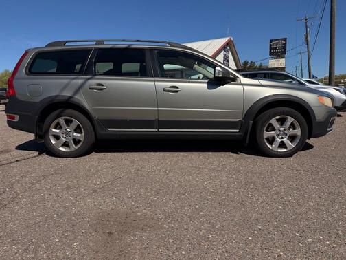 Silver 2008 Volvo XC70 3.2
