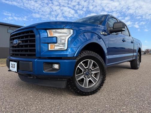 Blue 2017 Ford F-150 XLT