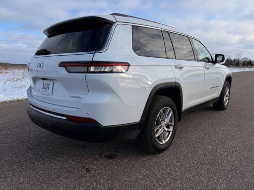 2022 Jeep Grand Cherokee L Laredo