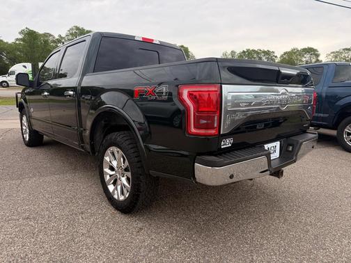 Green 2016 Ford F-150 King Ranch