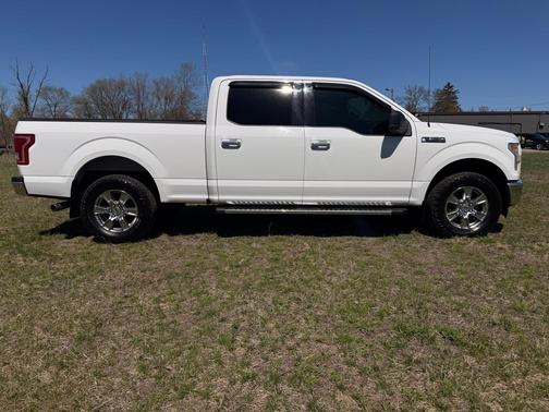 White 2017 Ford F-150 XLT