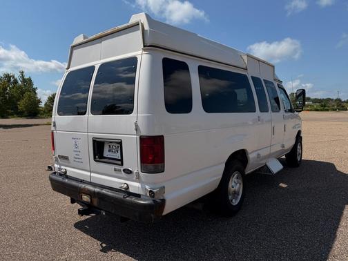 2010 Ford E350 Super Duty Recreational