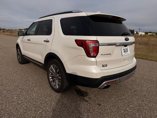 2017 Ford Explorer Platinum