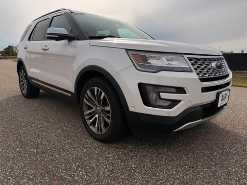 2017 Ford Explorer Platinum