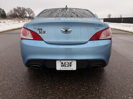 2012 Hyundai Genesis Coupe 2.0T Premium