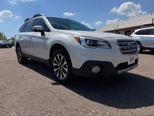 Crystal White Pearl 2017 Subaru Outback 2.5i Limited