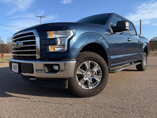 Blue 2017 Ford F-150 XLT