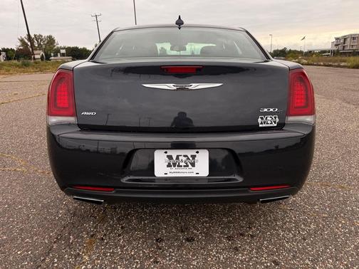2017 Chrysler 300 S