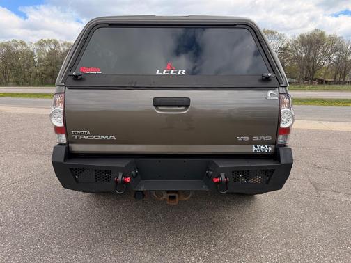 Gray 2009 Toyota Tacoma Double Cab