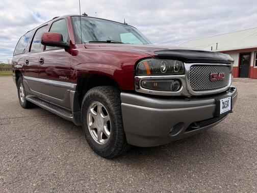 Maroon 2003 GMC Yukon XL Denali