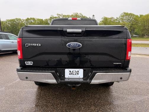 Black 2016 Ford F-150 XLT