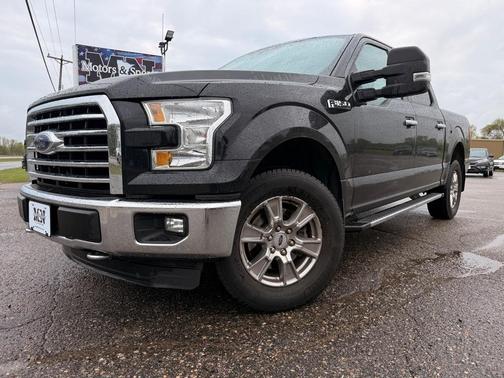 Black 2016 Ford F-150 XLT