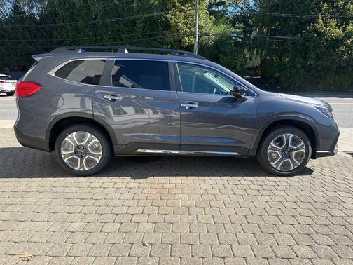 2025 Subaru Ascent Touring 7-Passenger