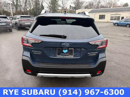 2023 Subaru Outback Touring