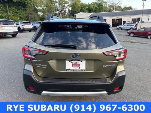 Autumn Green Metallic 2025 Subaru Outback Limited