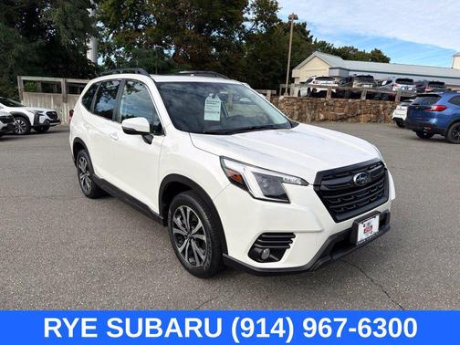 Crystal White Pearl 2023 Subaru Forester Limited