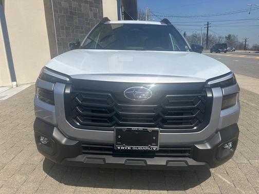 Ice Silver Metallic 2026 Subaru Outback Premium