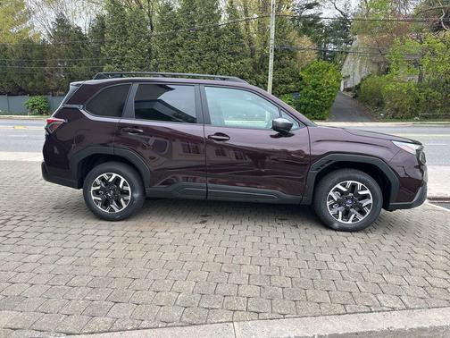 Dark Mahogany Pearl 2026 Subaru Forester Premium