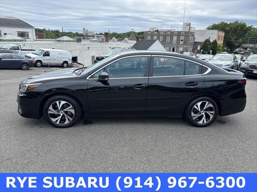 2022 Subaru Legacy Base