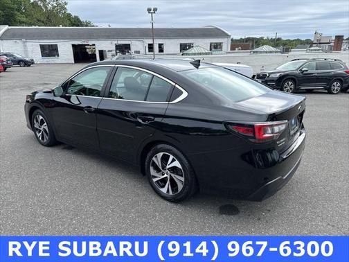 2022 Subaru Legacy Base