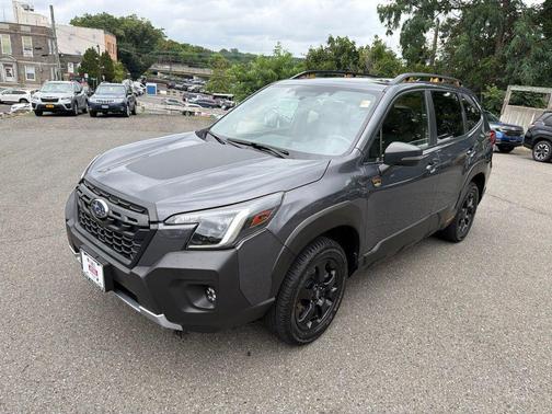 Magnetite Gray Metallic 2024 Subaru Forester Wilderness