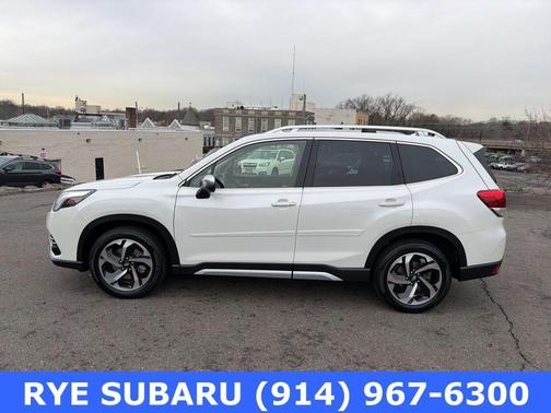 2023 Subaru Forester Touring