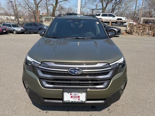 Autumn Green Metallic 2025 Subaru Forester Premium