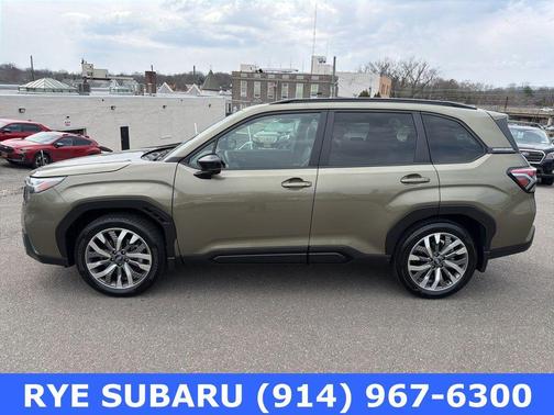 Autumn Green Metallic 2025 Subaru Forester Touring